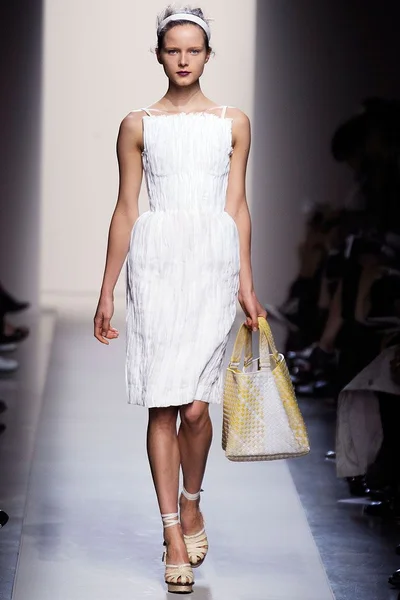 Look 17